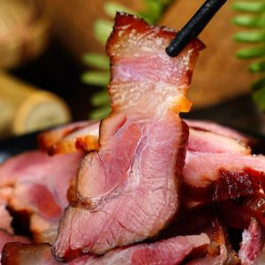 Hunan bacon firewood smoked Xiangxi craft bacon after five flowers bacon salty cured meat non-Sichuan Guizhou bacon