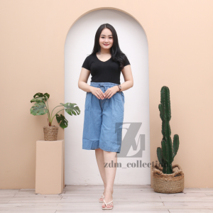 Celana Pendek Wanita 7/8 | Bawah Lutut | Tidak Rawis | Standar-Jumbo | Lightblue-Blue