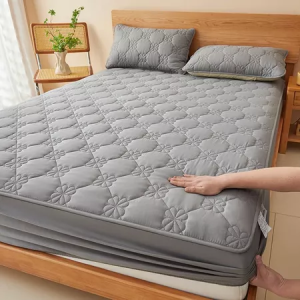 100% Waterproof Mattress Protector Anti Mites Mattress Cover Single Double/Queen Size Bed Toppers Garterized Design Bed Cover Fit 2-15inch thickness Matress