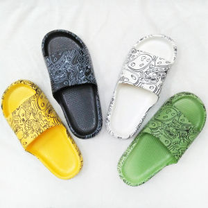 รองเท้าแตะยางพิมพ์ลาย น่ารัก กันลื่น กันน้ำ พื้นนิ่ม ซื้อที่สุด 1,295 บาท งานคุณภาพ คัดเกรดสูง T50