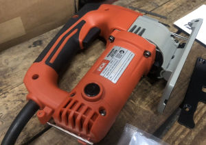 เลื่อยฉลุ จิ๊กซอว์ไฟฟ้า ระบบสวมเลื่อยแบบเร็ว Quick Lock Jig Saw ยี่ห้อ DCK รุ่น KMQ65K