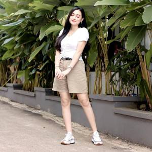 HOTPANT JEANS WANITA . celana pendek jeans wanita terbaru . COD