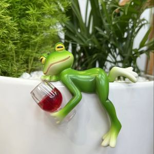 Contemporary Resin Small Frog Planter Creative Handmade for Outdoor Balcony Garden Decoration Various Room Types Christmas Spring Summer Fall Winter
