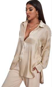 Shimmer silk kemeja panjang kancing aktif model oversize