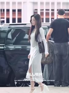 Hàn Quốc FOLNUA Túi xách tay nữ cỡ nhỏ mẫu mới túi giỏ túi bó hoa túi đeo vai túi tote đơn giản