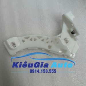 Tai cài cản trước Mazda 3 2004-2009 BN8V500U1C BN8V500T1C