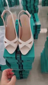 [Free Shipping] Elegant Peep-Toe Sandals Niche Style 2025 Summer New Open-Toe High Heels Patent Leather White Hollow WomenS Shoes