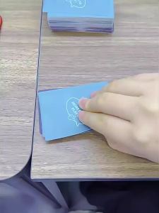 FCF Youre better at the "Guess What Im Thinking" game props parent-child interactive toys childrens puzzle board games and card games like "You Draw I Guess" with head-on cards