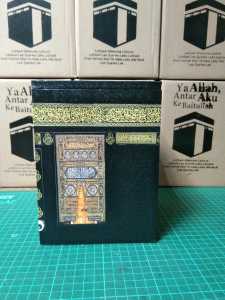 Celengan Kabah Ukuran Besar dan Pakai Kunci