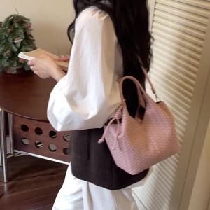 Túi giỏ đan retro nữ 2026 Túi tote xách tay phong cách Hàn Quốc mẫu mới thời trang đơn giản dung tích lớn
