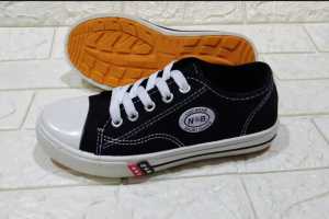 SEPATU SEKOLAH N/B PENDEK TALI SOL KUNING HITAM PUTIH SEKOLAH SDSMPSMA TERLARIS