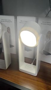 โคมไฟตั้งโต๊ะกระจกการค้าต่างประเทศใหม่ ชาร์จไร้สาย ขายตรงจากโรงงาน สามารถเพิ่มได้ LOGO ที่ชาร์จไร้สาย 3-in-1 สำหรับศัพท์มือถือ