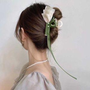 New Literary Daisy Lily Flower Hair Claw Women Metal Bath Hairpins Sweet Durian Fruit Shark Clip Headwear