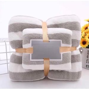 Dua Warna Handuk Mandi Towel Set Garis 2in1