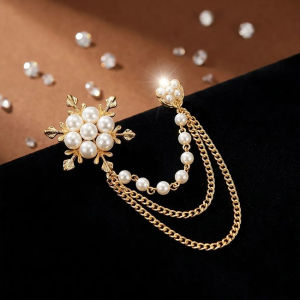 Elegant Women Pearl Snowflake Chain Tassels Brooch Gifts Fashion Chain Pin Jewelry Enamel Pin Exquisite Clothes Brooches Gift