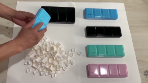 50Pcs Màu Nước Pan Di Động Rỗng Nửa Pan Màu Nước Container Hộp Cho Ngoài Trời Phác Thảo Du Lịch Sơn