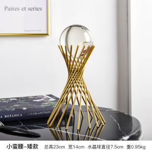 Eyre Crystal Ball Decorations / Nordic Golden Metal Crystal Ball Decoration / Dekorasi Pajangan Meja Bola Kristal/Properti untuk Pemotretan Cahaya mewah modern logam bola kristal kerajinan gaya dekorasi rumah dekorasi ruang tamu