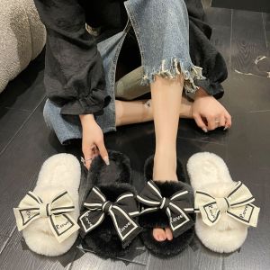 รองเท้าแตะขนปุยโบว์แฟชั่นน่ารักใหม่ รองเท้าแตะขนปุย สไตล์เกาหลีใหม่ ขนหนานุ่ม สวมใส่สบาย ระบายอากาศได้ดี