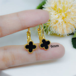 COD Anting Elegant Mewah Earrings Wanita Titanium Model Clover Desy Gantung Tombol Telinga Fashion Wanita Jewerly Premium Anti Karat Aksesoris