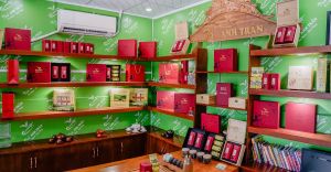 Trà búp móc câu Thái Nguyên Đặc Sản ( Trà Tân Cương Thái Nguyên Đặc Sản) Hút Chân Không