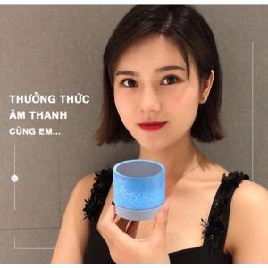Loa Bluetooth Mini Di Động Không Dây Đa Năng Có Đèn Led Nháy Theo Nhạc Đổi Màu Ngẫu Nhiên