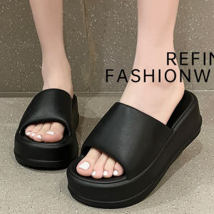 Xishop กำลังนิยม รองเท้าแตะเสริมส้นแฟชั่น รุ่นนี้สีสันสดใสปังมาก ผลิตจากยางคุณภาพดี น้ำหนักเบาใส่สบาย ทำความสะอาดง่ายมาก ช่วยเพิ่มความมั่นใจเสริมบุคลิกให้กับสาวๆ ปังมากแม่ สั่งเลยจ้า