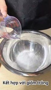 1 HỘP Baking Soda Chuyên Dụng Vệ Sinh Nhà Bếp Caster Daily Trọng Lượng 454GR - • Vệ sinh bếp dễ dàng với bột baking soda • Baking soda có tác dụng giảm mùi hôi trong tủ lạnh • Làm mềm da tay gót chân với baking soda