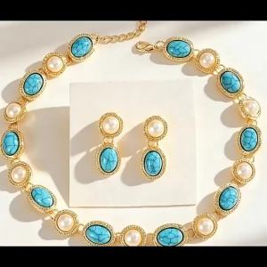 Medieval vintage Blue-green diamond-embellished geometric oval earrings and necklace light luxury niche collarbone chain vintage jewelry set