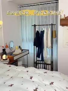 CraftedLiving SG-Solid Wood Movable Coat Rack Modern Space-Saving Floor Garment Organizer for Bedroom