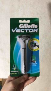 Dao Cạo Gillette Vector 1UP (1 Cán Dao + 1 Đầu Cạo)