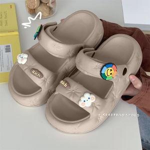 KDAShop จัดส่งไวมาก รองเท้าแตะ รองเท้าแฟชั่น รองเท้าผู้หญิง พื้นหนา กันลื่น แถมตัวการ์ตูนติด เก๋ๆเท่ๆไม่เหมือนใคร ใส่เป็นแก๊งน่ารักสุดๆ