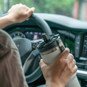 Tyeso Tumbler Botol Minum Portable Stainless 750 mL TS-8827 Thermos Cup Vacuum Insulated