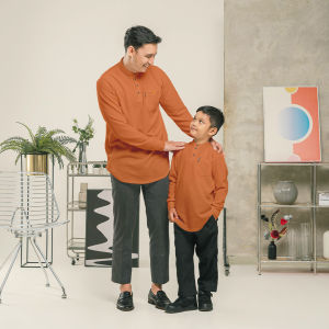 KHOIRUMMAH Koko Kurta Zain Couple - Kaos Koko Ayah Dan Anak - Koko Kurta Polos Lengan Panjang - Mocca