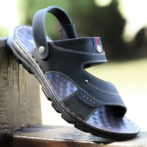 Sandal hitam lelaki berusia tengah-tengah dengan tangga lembut boleh bernafas dan penghalang air