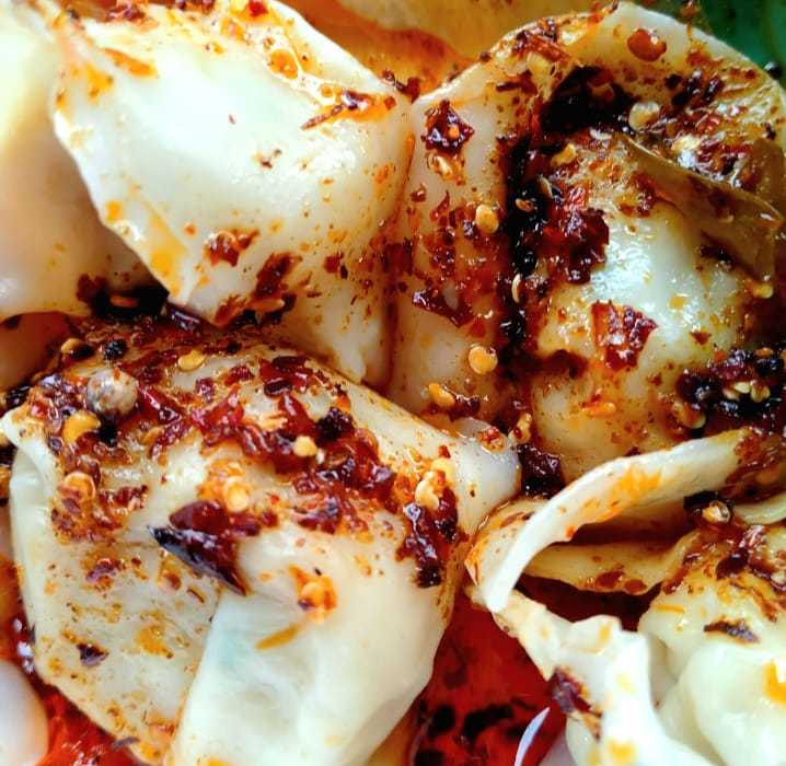 Pangsit%20Basah%20Isi%20Ayam%20Cincang%20Plus%20Sambal%20Chili%20Oil%20Kemasan%20Plastik%20Vaccum%20Isi%2010%20Pcs/Pangsit%20Ayam%20Kuah%20Rebus%20Instan%20-%20Image%202