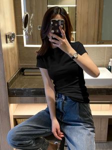 KAOS LENGAN PENDEK WANITA POLOS / KAOS POLOS FIT / KAOS POLOS / KAOS WANITA /KAOS LENGAN PENDEK