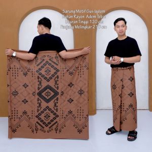 Sarung Batik Motif Gus Iqdam Sarung Pria Dewasa Sarung Santri Kekinian