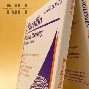 PARAFFIN GAUZE DRESSING 10x10CM 10 s/box UNIGLOVES Sterile soft paraffin base for minor burns cuts and grazes )
