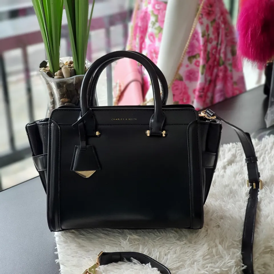 Charles and best sale keith trapeze bag