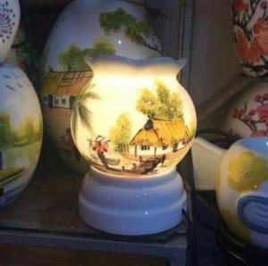 Đèn xông tinh dầu Bát Tràng size 13x10cm sứ thấu quang công suất 6W hoạ tiết đẹp
