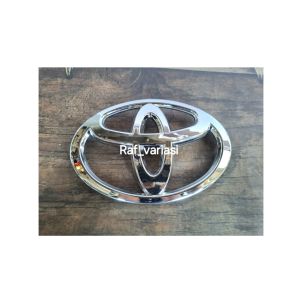 logo depan toyota innova reborn 2016 - 2021 / emblem grill depan toyota innova reborn 2016 - 2021 / Logo innova