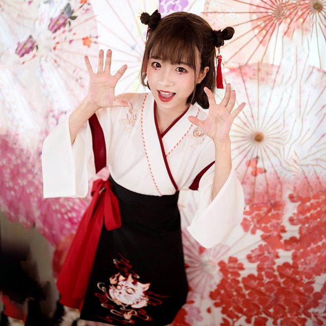 Japanese Dress Kimono Woman Black White Cat Embroidery Skirts