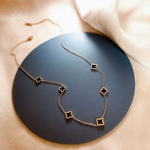 Paling Laris - Kalung Cewek 100% Titanium Import / Kalung Titanium Clover Gold / Kalung Emas Bisa COD