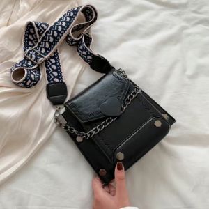 New Small Sling Bag Women Korean Version Fashion Retro Crossbody Bag