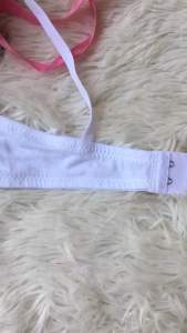 เสื้อชั้นในเด็กวัยตั้งเต้า อายุ 11-14 ปี เนื้อดี ไซส์ 30-42 เสื้อโปโล สีอัก แหล่งที่ 4 ราคา 999 บาท