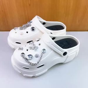 [Free Shipping] WomenS New Stylish Platform Clogs For Outdoor Wear Non-Slip Soft-Soled Dual-Use Slippers Closed-Toe Beach Sandals