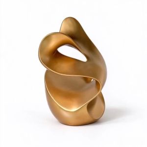 Sacesr Creative Sculptures Luxury Golden Figurines Modern Resin Miniature for Living Rooms Artwork Decoration and Table Accessories 2Z5B1