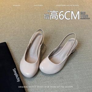 Free Shipping 2026 Autumn New Retro Round-Toe Shallow-Heel Single Shoes With Buckle Strap Open-Back Design Chunky Heel And Hidden Height-Increasing Feature