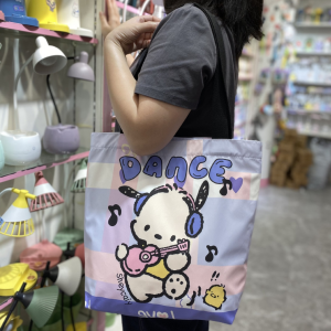 🌺 ตัดเย็บดีเริ่ด กระเป๋าสะพายไหล่ งานสวย ผ้านุ่ม กันน้ำ ขนาด 38×36×10 cm