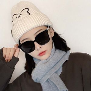 PERLER Warm Girl Skullies Winter Embroidered Bear Stripe Women Beanies Knitted Hat Wool Hat Korean Style Caps